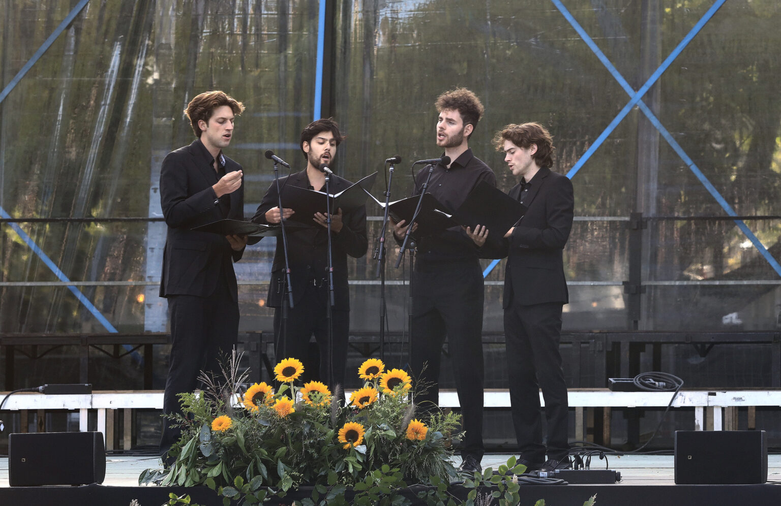 Pulse Ensemble on stage at Klassiek op het Amstelveld